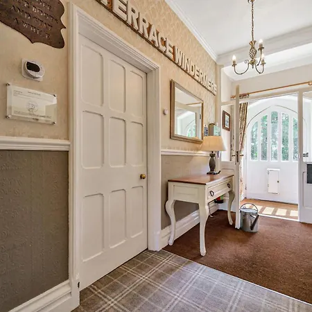 Alice Howe * Windermere